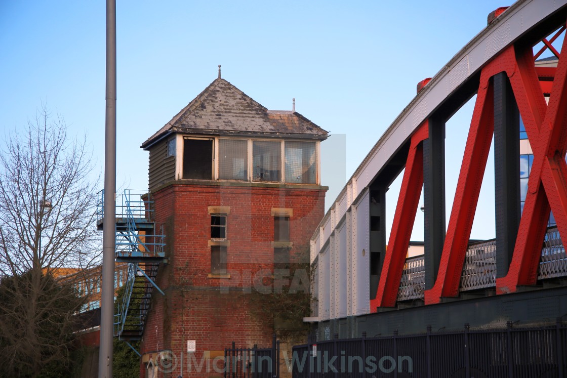 swinging bridge trafford centre Swinging bridge trafford centre